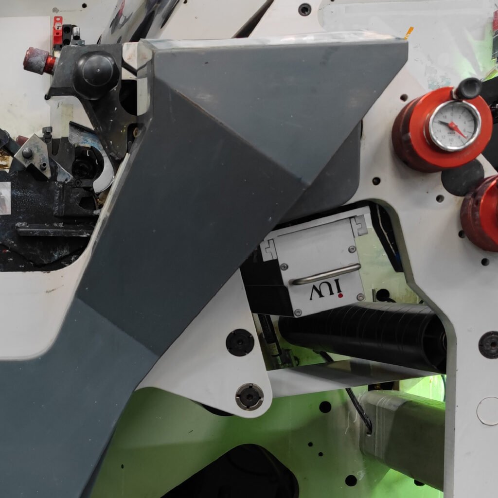 LED УФ-системы в офсетной печати баланс между скоростью, качеством и энергопотреблением