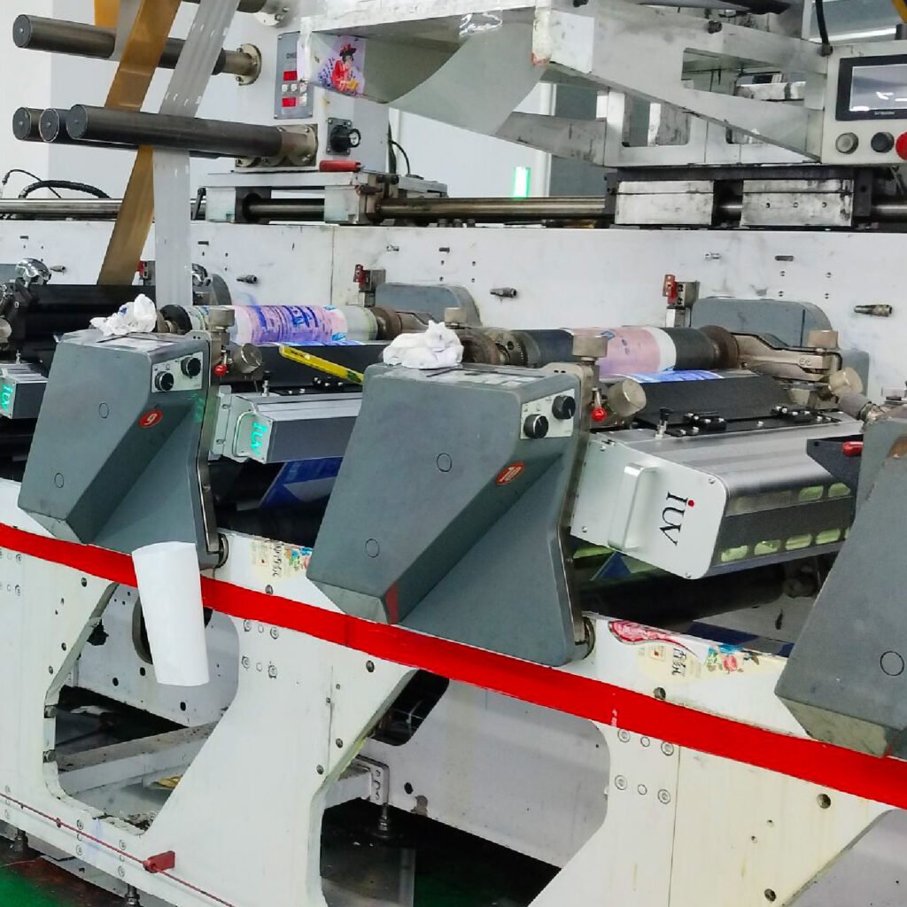 Инновации в офсетной печати применение систем светодиодного УФ-отверждения для мгновенной сушки краски