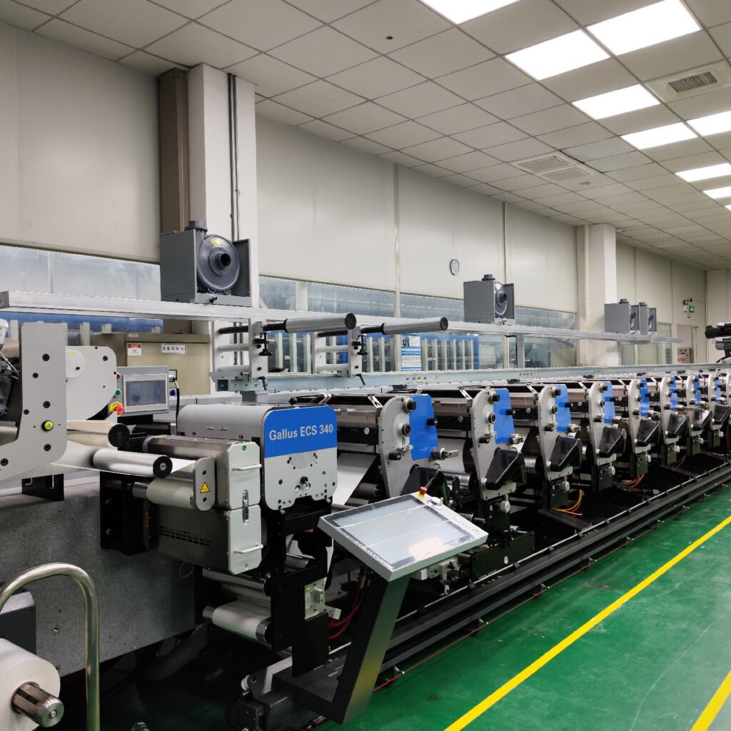 Интеллектуальные технологии контроля материала в УФ-печати новый уровень стабильности и точности