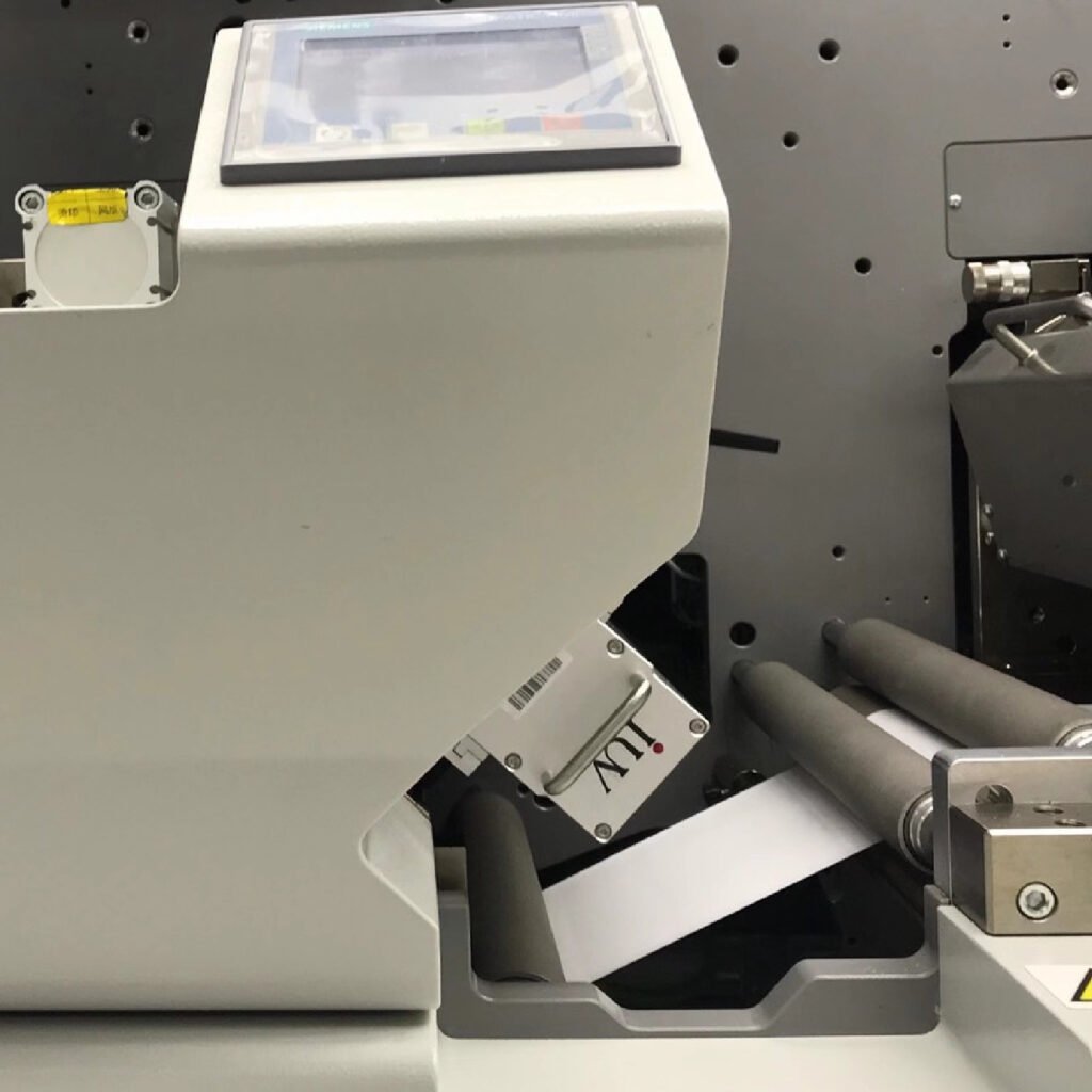 Почему система УФ-отверждения становится стандартом в производстве самоклеящихся этикеток