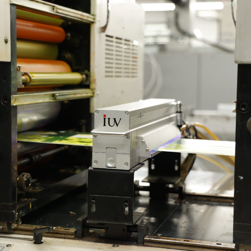Система светодиодного УФ-отверждения идеальное решение для высокоточной печати этикеток