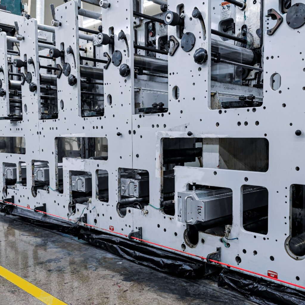 Сучасныя LED УФ-сістэмы для вузкапалосных друкарскіх машын