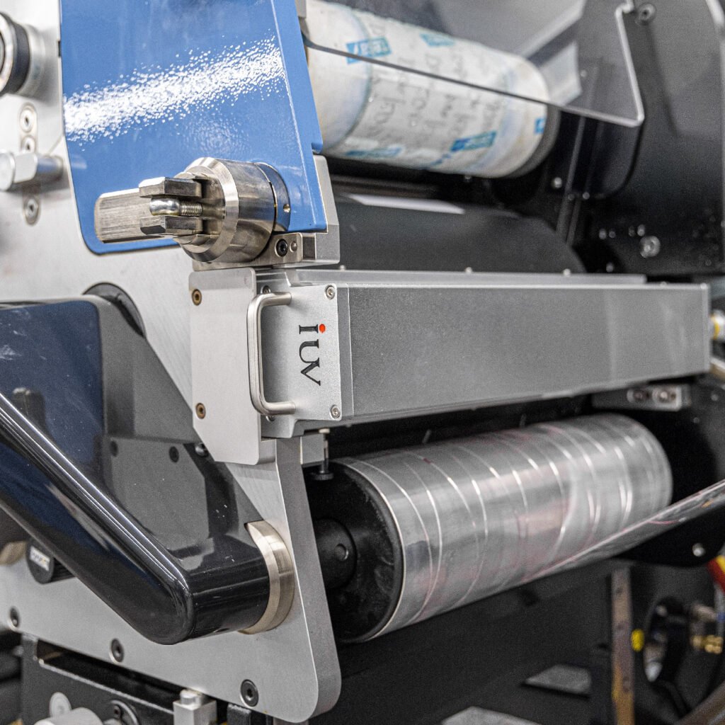 Сістэмы УФ-замацавання з выкарыстаннем святлодыёдаў новая эра ў вытворчасці этыкеткі