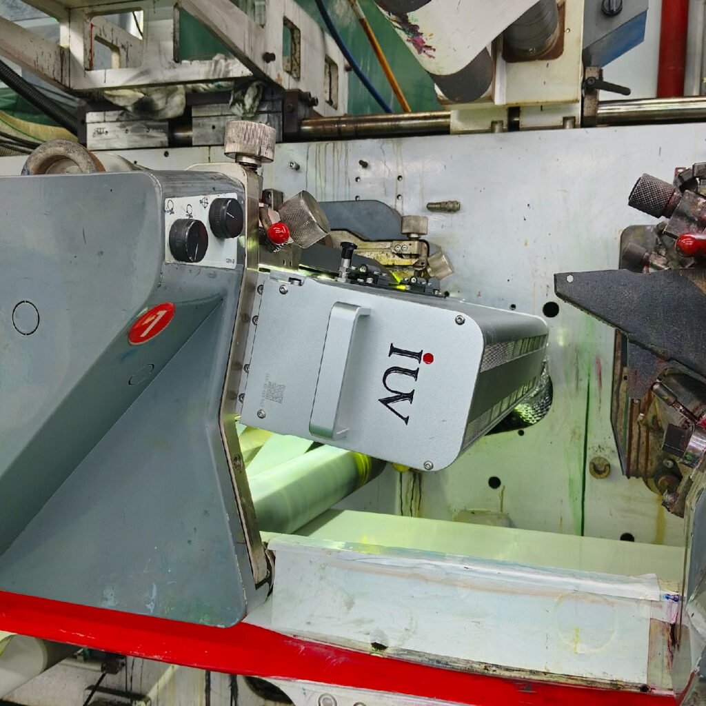 Як святлодыёдныя УФ-сістэмы павышаюць якасць флексаграфічнага друку