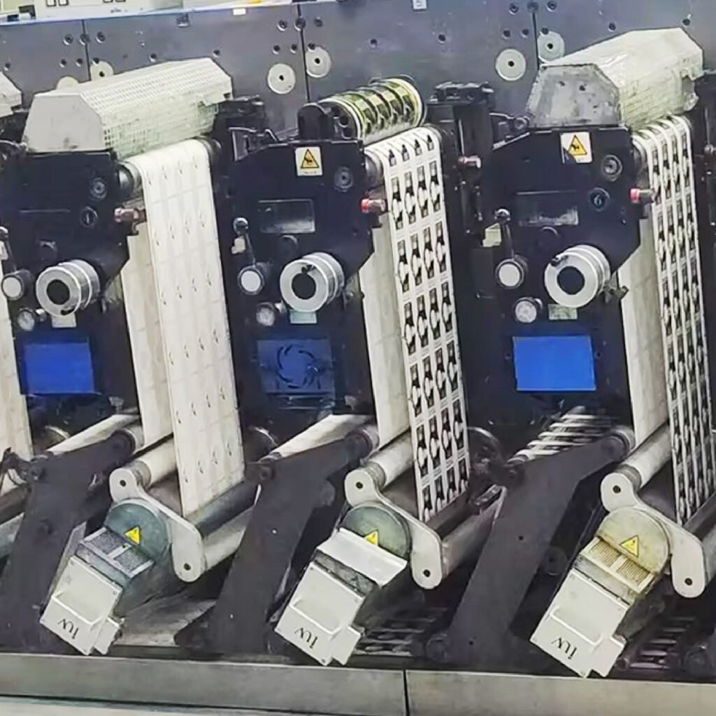 Как LED-УФ-технологии улучшают качество гибридной узкорулонной печати (флексо цифровой)