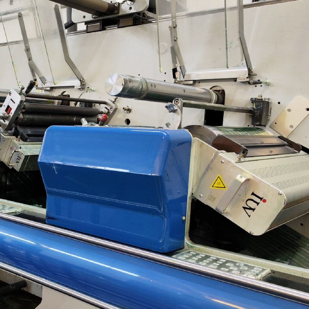 Оценка стабильности процесса УФ-отверждения в многоцветных узкорулонных флексографских печатных системах с использованием LED-технологии