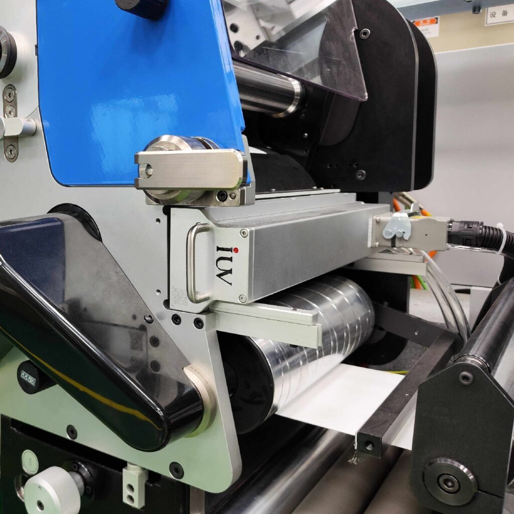 Мадэрнізацыя флексамашын з LED-УФ-тэхналогіяй для працы з адчувальнымі матэрыяламі