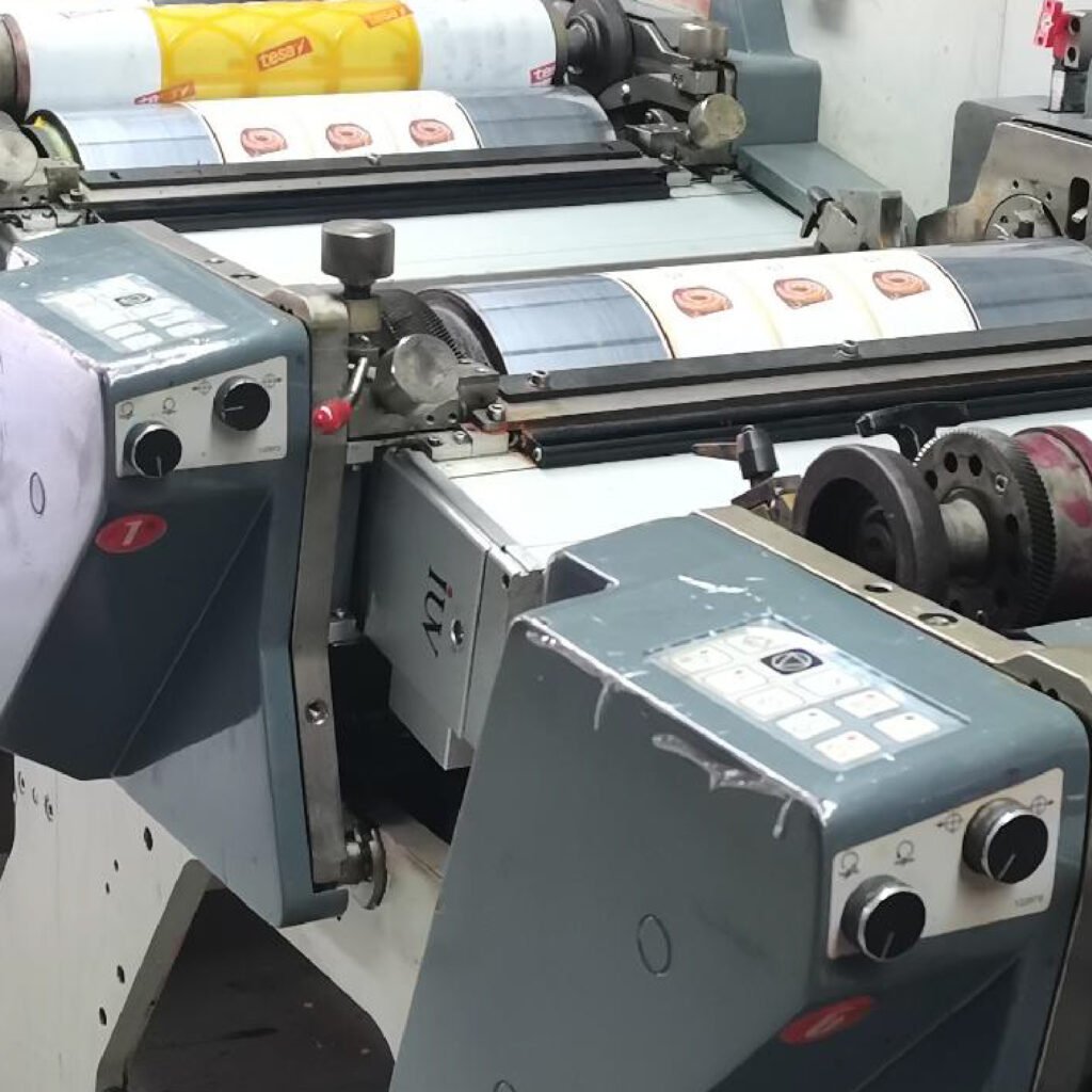 Обзор современных LED UV систем для печати самоклеящихся этикеток на высокой скорости