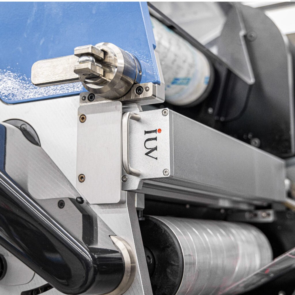 Снижение тепловой нагрузки в процессе печати роль LED-технологий в работе с чувствительными материалами