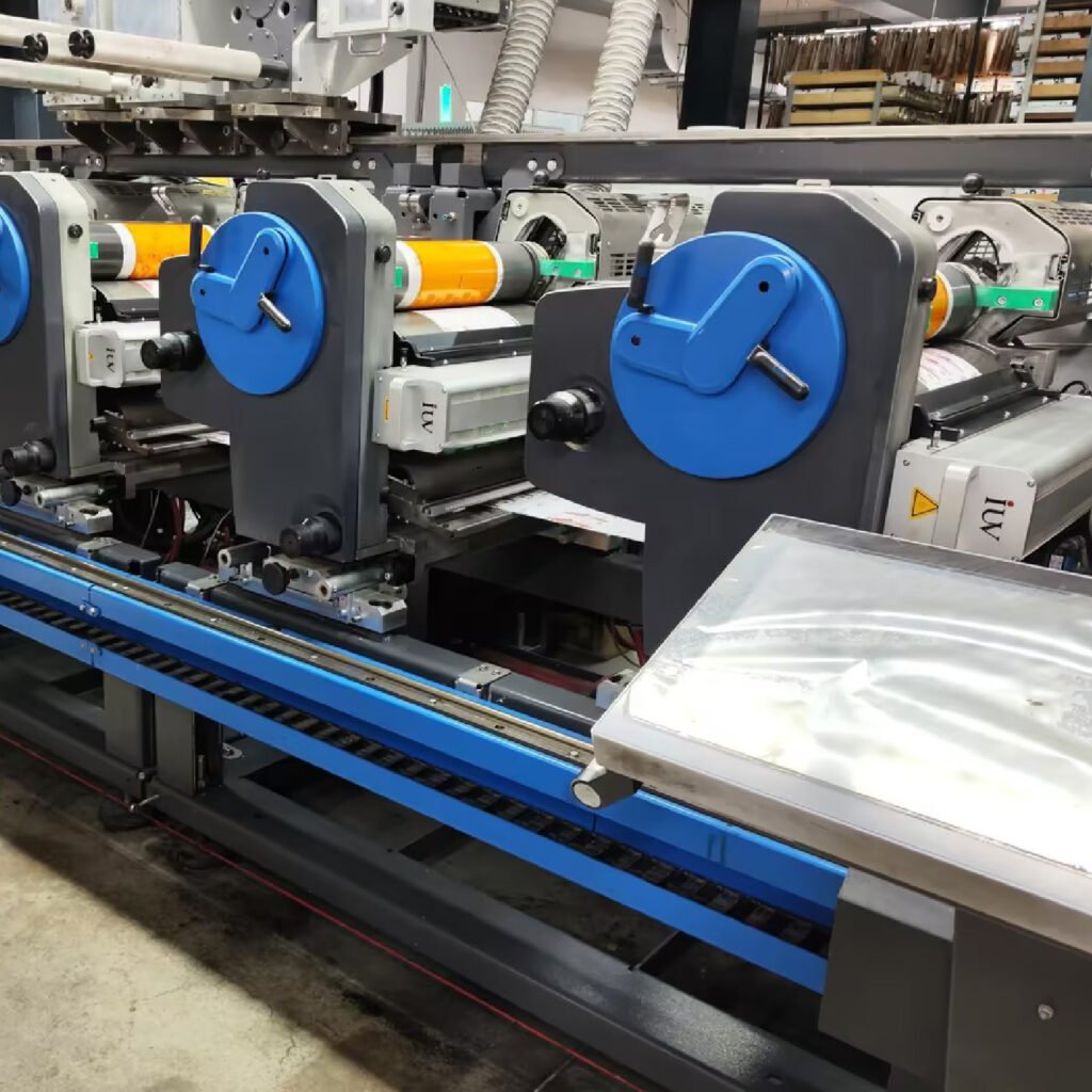 Совмещение LED-УФ технологий с гибридными линиями узкой печати расширение возможностей дизайна и материалов