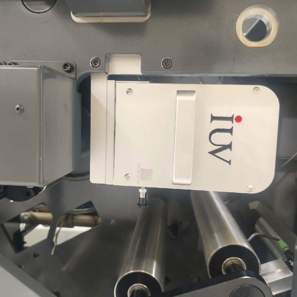 Сравнительный review UV и LED UV отверждения в узкорулонной офсетной печати