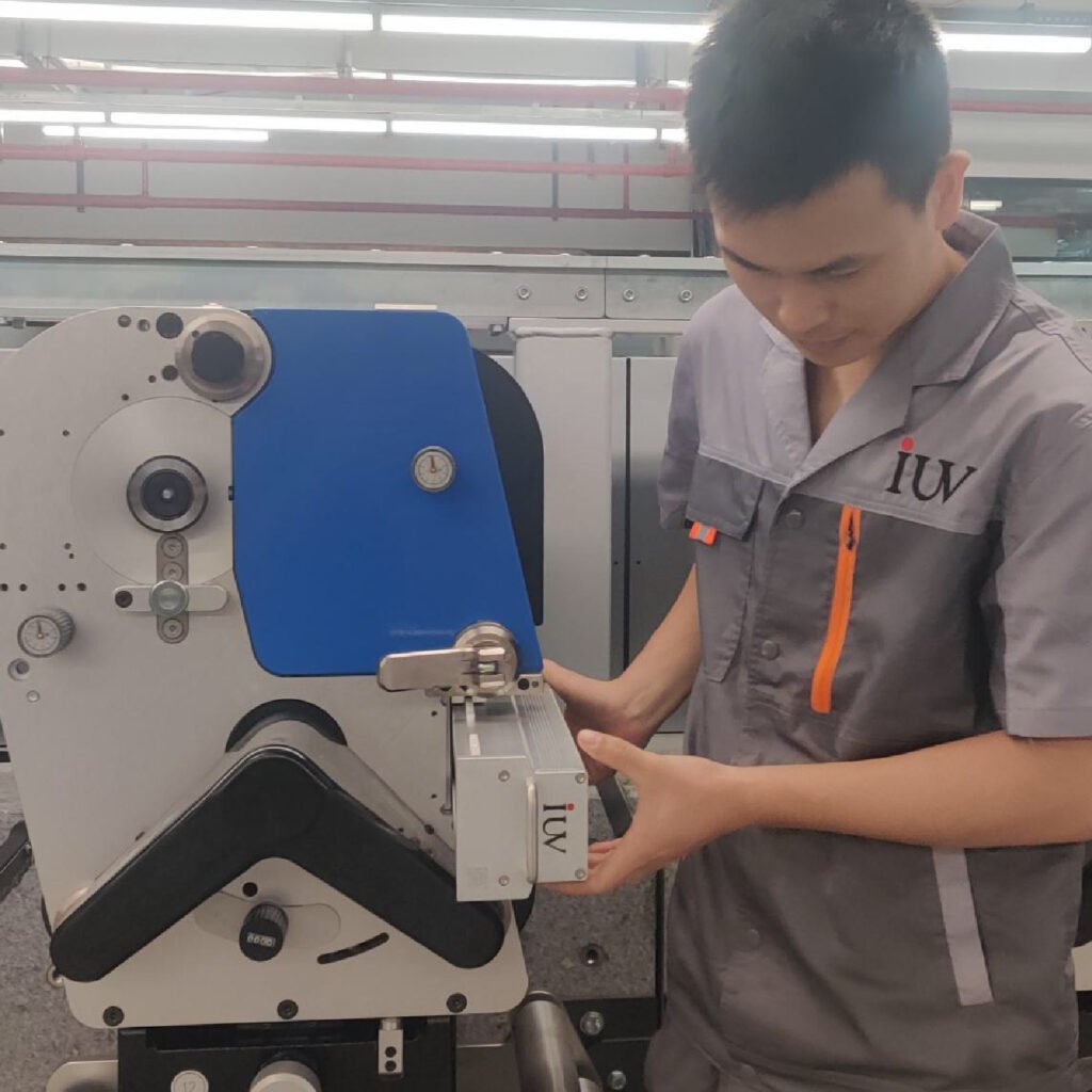 Руководство по интеграции Как установить системы UV LED отверждения на узкорулонные ротационные машины для печати этикеток